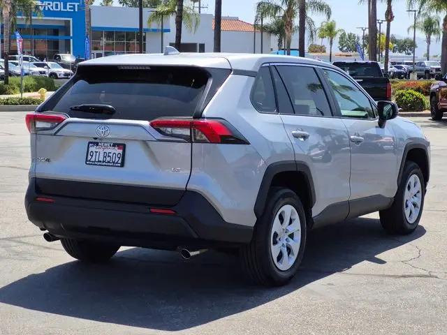 2025 Toyota RAV4 LE