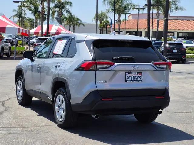 2025 Toyota RAV4 LE