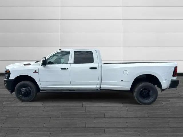 2026 Ram 3500 Tradesman Crew Cab 4x4 8' Box