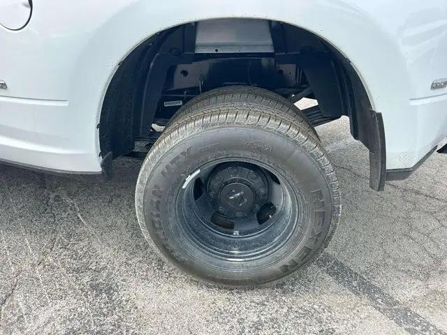 2026 Ram 3500 Tradesman Crew Cab 4x4 8' Box
