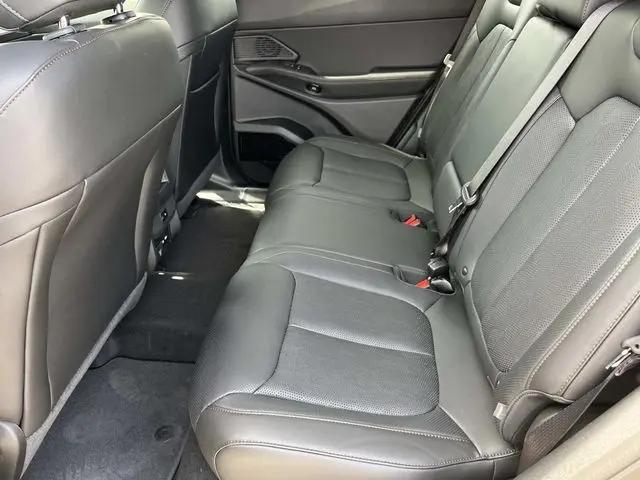 2026 Jeep Cherokee Overland 4x4