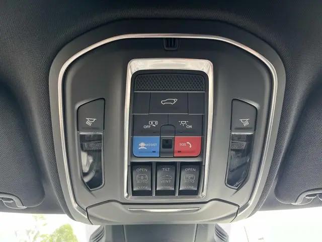 2026 Jeep Cherokee Overland 4x4