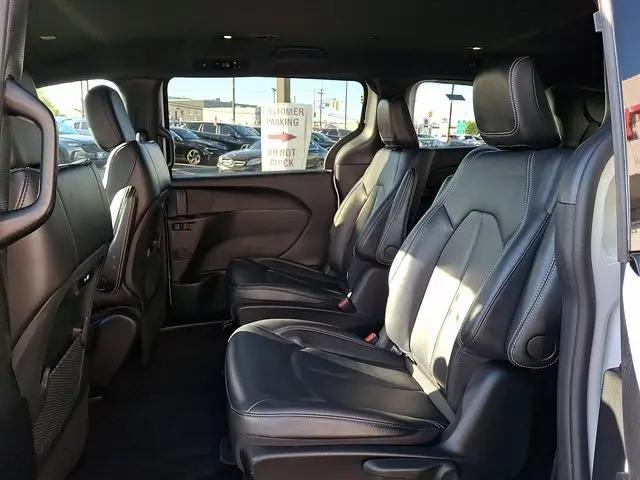 2024 Chrysler Pacifica Hybrid S Appearance Pkg