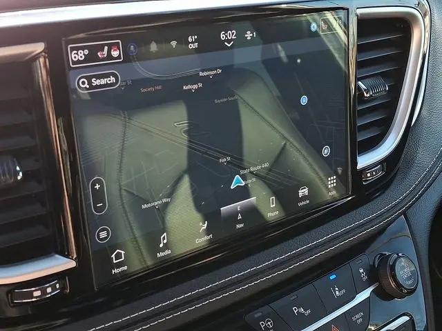 2024 Chrysler Pacifica Hybrid S Appearance Pkg