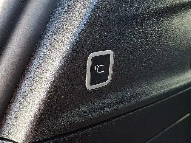 2024 Chrysler Pacifica Hybrid S Appearance Pkg