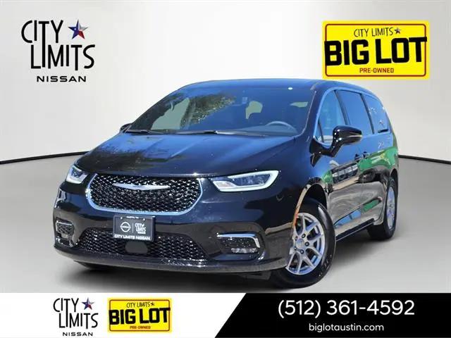2025 Chrysler Pacifica Select for sale in Austin, TX