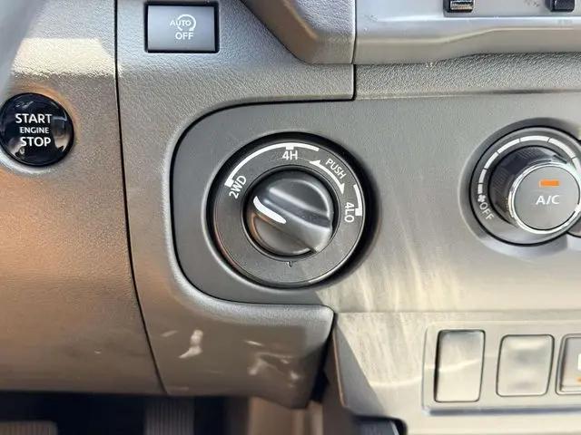 2026 Nissan Frontier Crew Cab SV 4x4