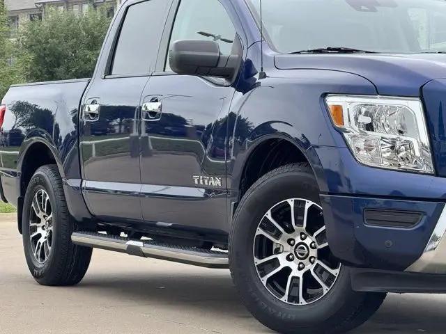 2021 Nissan Titan Crew Cab SV 4x4