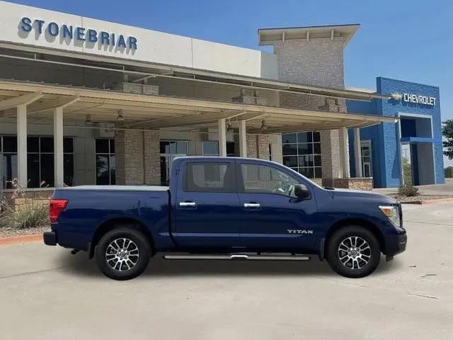 2021 Nissan Titan Crew Cab SV 4x4