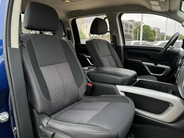 2021 Nissan Titan Crew Cab SV 4x4