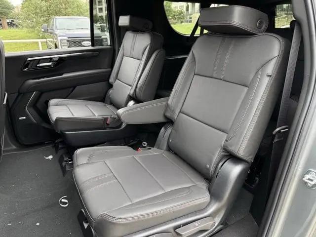 2026 Chevrolet Suburban RST, RWD