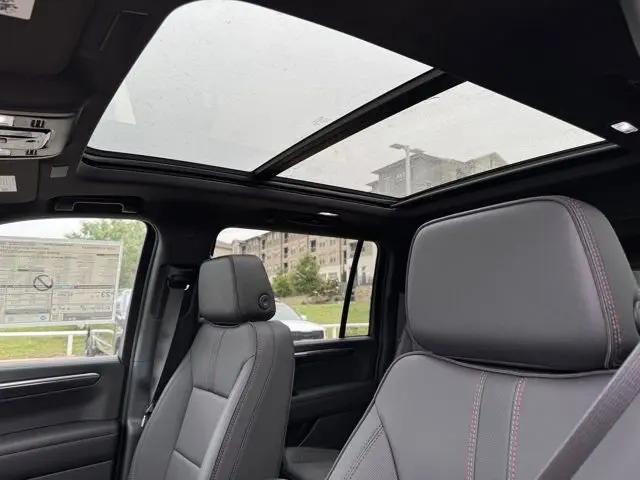 2026 Chevrolet Suburban RST, RWD