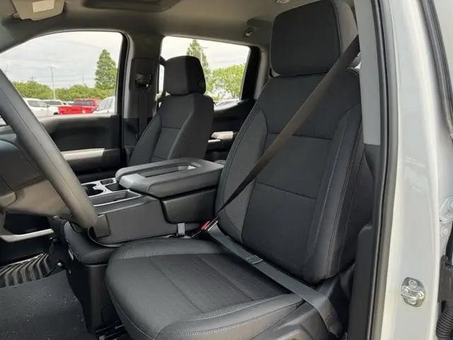 2026 Chevrolet Silverado 1500 2WD Crew Cab Short Bed Custom