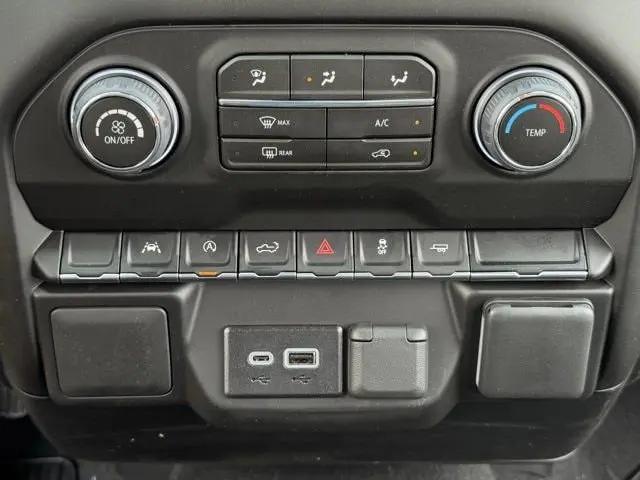 2026 Chevrolet Silverado 1500 2WD Crew Cab Short Bed Custom