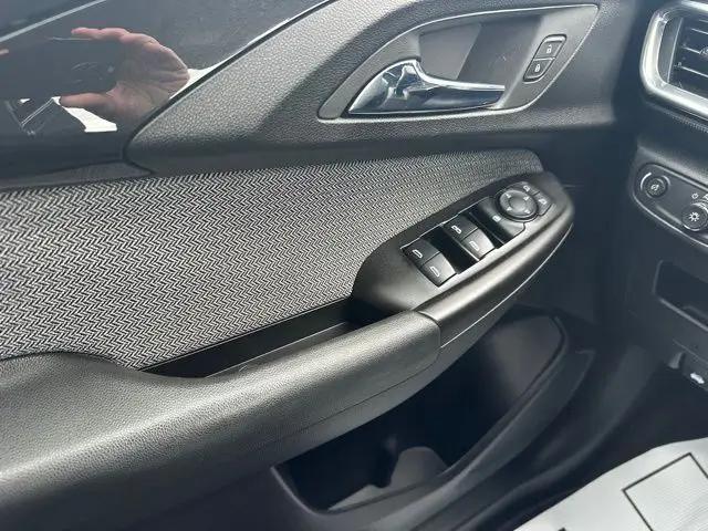 2023 Chevrolet TrailBlazer AWD LT