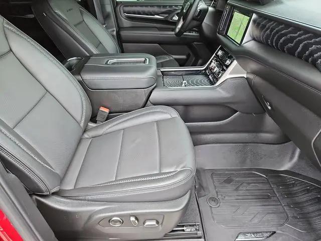 2024 GMC Yukon 4WD Denali
