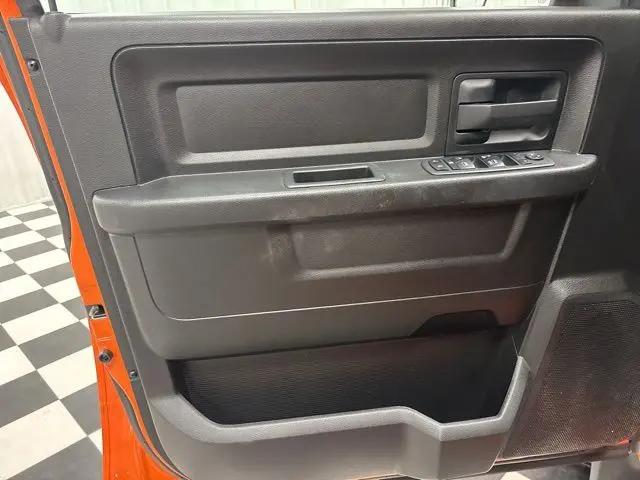 2019 Ram 1500 Classic Express Crew Cab 4x4 5'7" Box