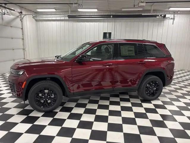 2026 Jeep Grand Cherokee Altitude 4x4 for sale in Rochester, MN