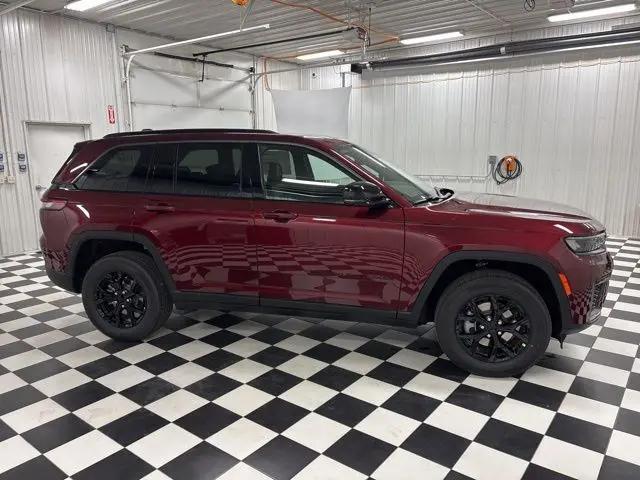 2026 Jeep Grand Cherokee Altitude 4x4