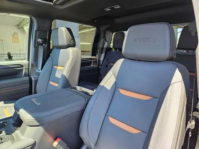 2026 GMC Sierra 2500HD Crew Cab, Standard Bed, AT4, 4WD