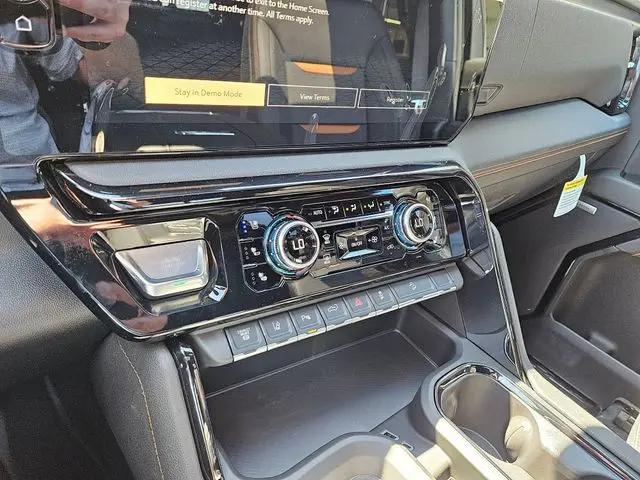 2026 GMC Sierra 2500HD Crew Cab, Standard Bed, AT4, 4WD