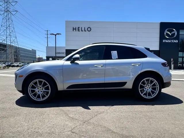 2017 Porsche Macan Macan