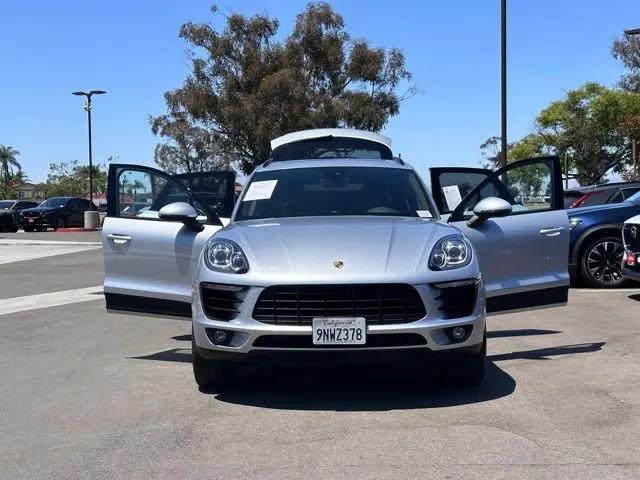 2017 Porsche Macan Macan