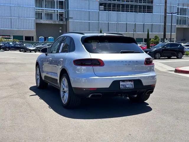 2017 Porsche Macan Macan