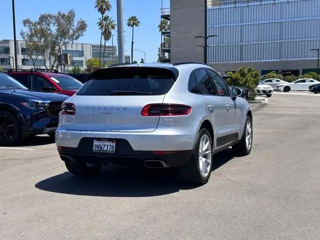 2017 Porsche Macan Macan