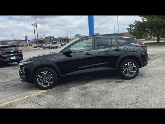 2025 Chevrolet Trax FWD LT