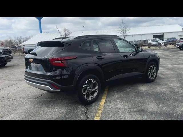 2025 Chevrolet Trax FWD LT
