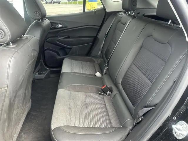 2025 Chevrolet Trax FWD LT