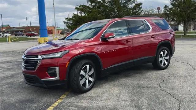 2023 Chevrolet Traverse AWD LT Leather