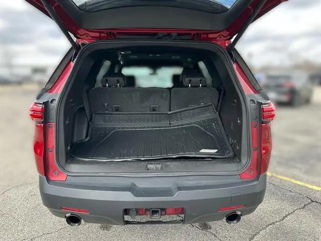 2023 Chevrolet Traverse AWD LT Leather