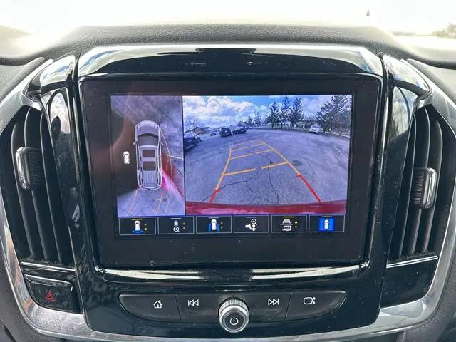 2023 Chevrolet Traverse AWD LT Leather