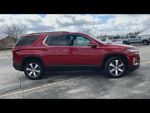 2023 Chevrolet Traverse AWD LT Leather