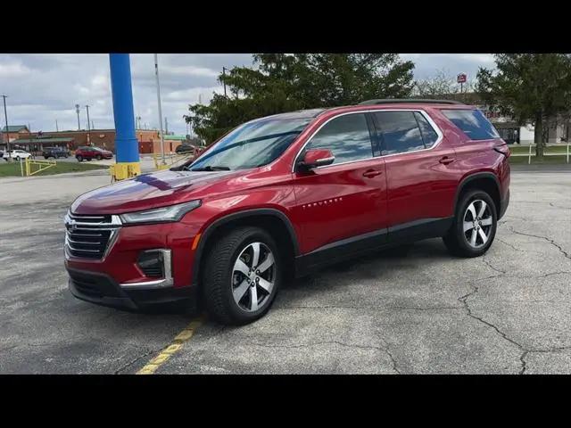 2023 Chevrolet Traverse AWD LT Leather