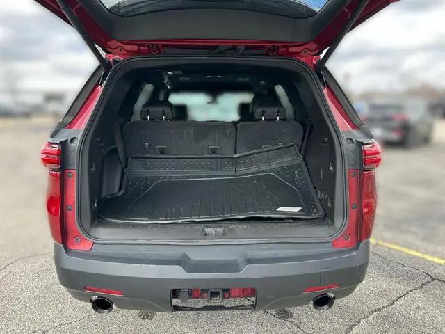 2023 Chevrolet Traverse AWD LT Leather