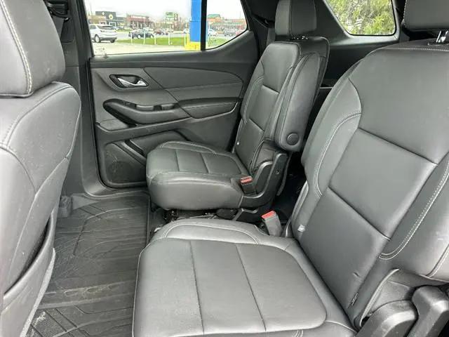 2023 Chevrolet Traverse AWD LT Leather