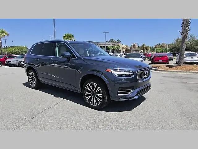 2022 Volvo XC90 T5 Momentum 7 Passenger