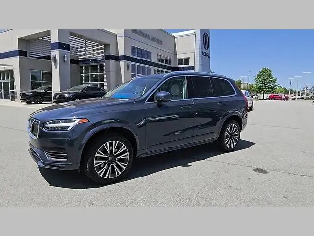 2022 Volvo XC90 T5 Momentum 7 Passenger
