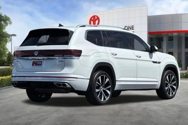 2024 Volkswagen Atlas 2.0T SEL Premium R-Line