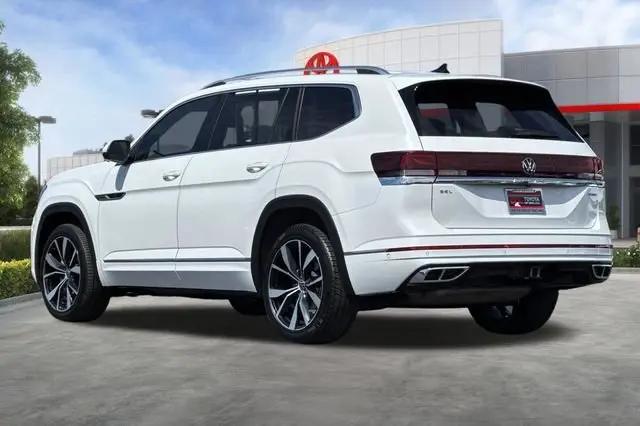 2024 Volkswagen Atlas 2.0T SEL Premium R-Line