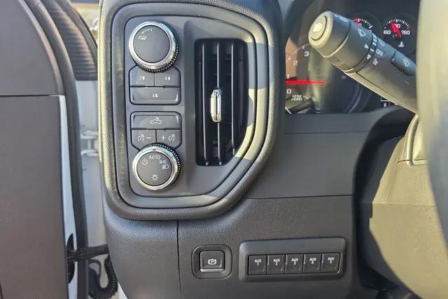2026 GMC Sierra 3500HD Pro