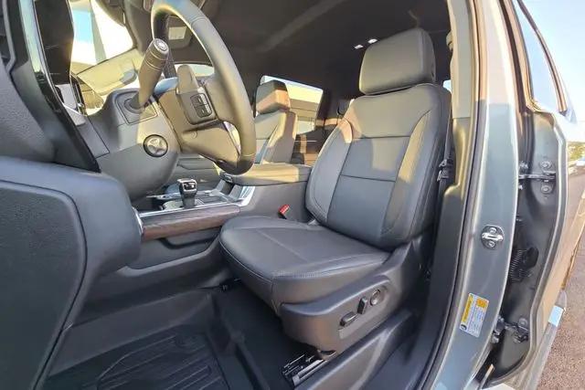 2026 GMC Sierra 1500 Crew Cab, Short Bed, SLT, 4WD