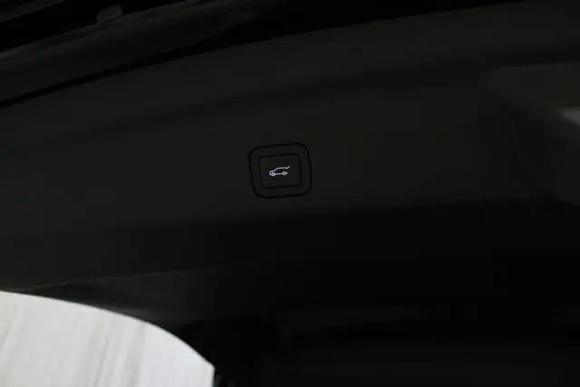 2026 GMC Yukon XL 4WD Denali