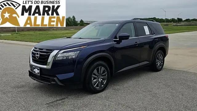 2025 Nissan Pathfinder SV 4WD