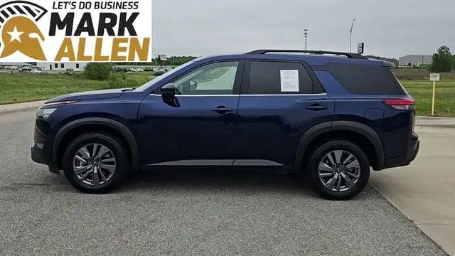 2025 Nissan Pathfinder SV 4WD
