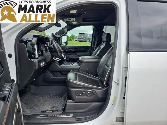 2025 GMC Sierra 2500HD Crew Cab, Standard Bed, AT4X, 4WD