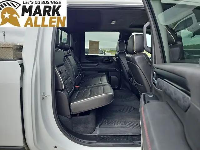2025 GMC Sierra 2500HD Crew Cab, Standard Bed, AT4X, 4WD